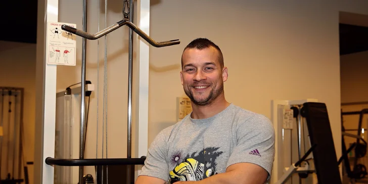 Zacvičte si vo V-fitness! Vstupný tréning aj s trénerom alebo mesačná permanentka