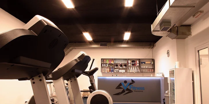 Zacvičte si vo V-fitness! Vstupný tréning aj s trénerom alebo mesačná permanentka