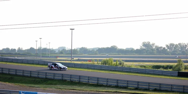 Dajte si až 3 kolečká na SLOVAKIARINGU v Honde Accord Type R