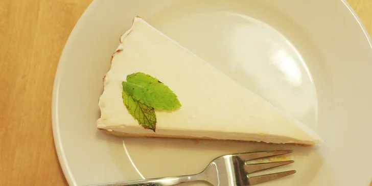 Espresso s mliekom a domáca francúzska citrónová torta - U nás doma!