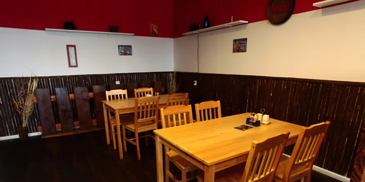 Hovädzí, bravčový či kurací burger s hranolčekmi. Aj s možnosťou rozvozu!