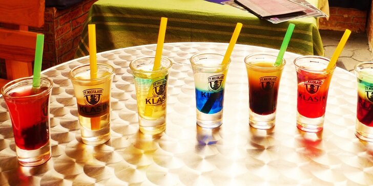 Streľte si až 5 shot drinkov podľa vlastného výberu - v ponuke aj Kožmeker či Kajšmentke!