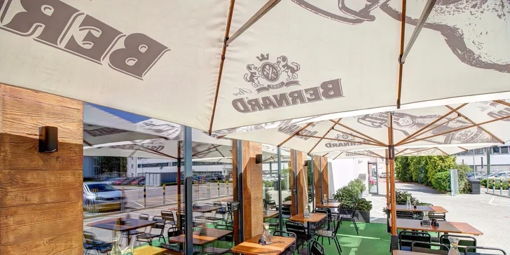 Hovädzí KLASIK burger + pivo Bernard 10° alebo Kofola