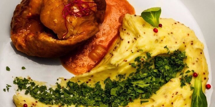 Šťavnaté morčacie stehno či plátky grilovanej zeleniny v Cafe-Restaurant Maraton
