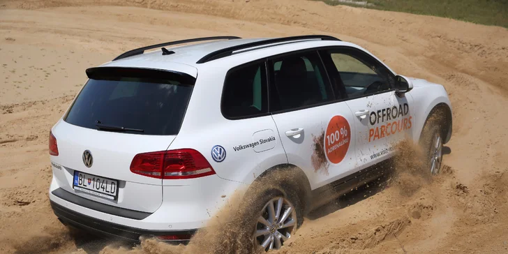 Vyskúšajte si úplne nový Volkswagen Touareg na jedinečnej offroadovej trati priamo v obrovskej automobilke Volkswagen
