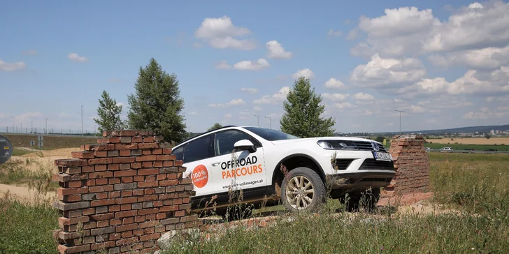 Vyskúšajte si úplne nový Volkswagen Touareg na jedinečnej offroadovej trati priamo v obrovskej automobilke Volkswagen
