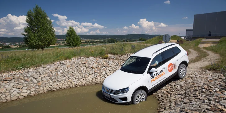 Vyskúšajte si úplne nový Volkswagen Touareg na jedinečnej offroadovej trati priamo v obrovskej automobilke Volkswagen