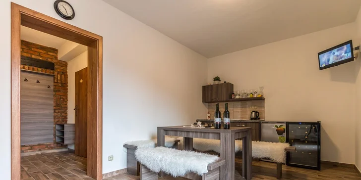 Babie leto v apartmáne s raňajkami pre celú rodinu v krásnej prírode južnej Moravy