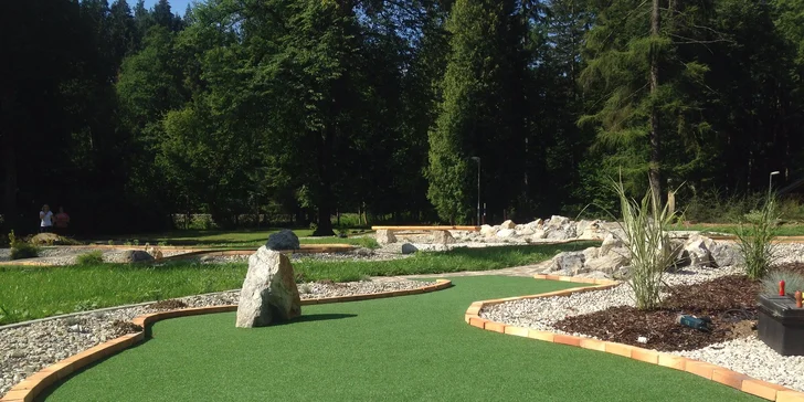 Adventure golf v Rajeckých Tepliciach - novovybudovaný areál s 18 jamkami