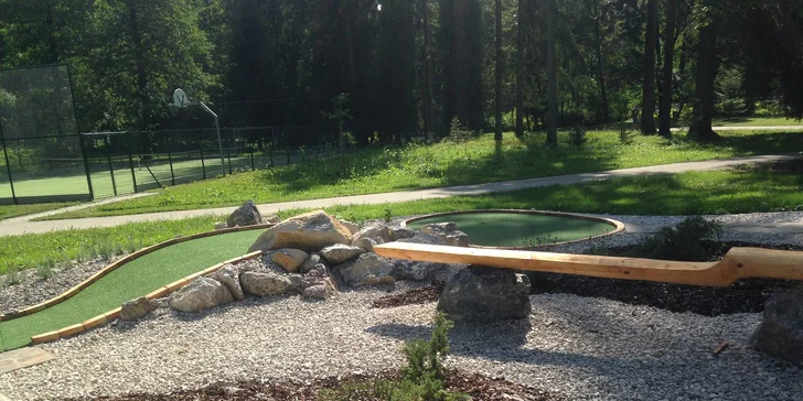 Adventure golf v Rajeckých Tepliciach - novovybudovaný areál s 18 jamkami