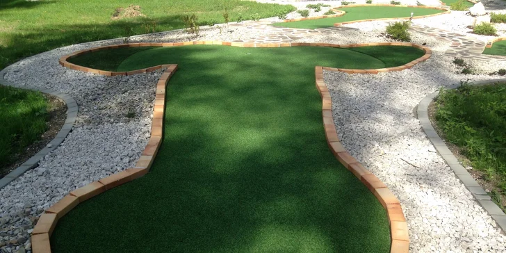Adventure golf v Rajeckých Tepliciach - novovybudovaný areál s 18 jamkami
