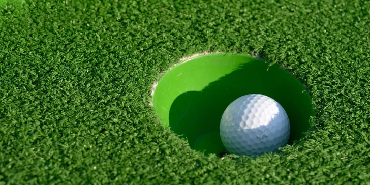 Adventure golf v Rajeckých Tepliciach - novovybudovaný areál s 18 jamkami