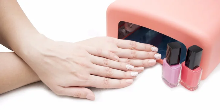 Oživte svoje ruky so Shellac manikúrou