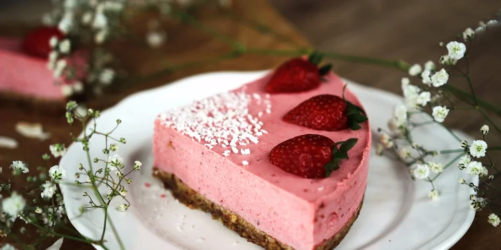 Čerstvé, chutné a zdravé RAW torty. Rozvoz alebo aj osobný odber.