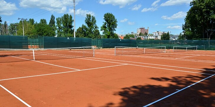 Hodinový prenájom tenisového kurtu v novootvorenom T&J tennis club