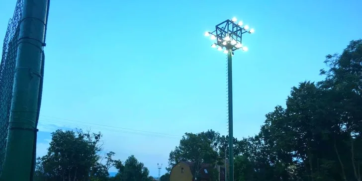 Hodinový prenájom tenisového kurtu v novootvorenom T&J tennis club