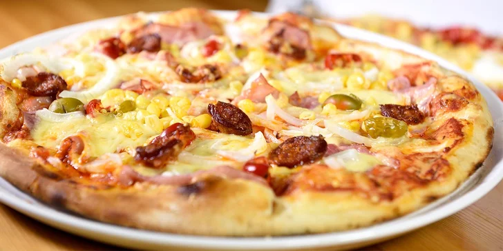Super pizza v Petržalke - na výber až 17 druhov!