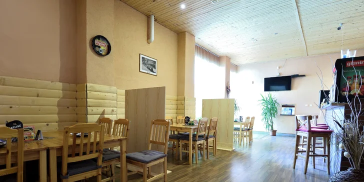 Pečená hus alebo kačica aj s tradičnými prílohami v Petržalke