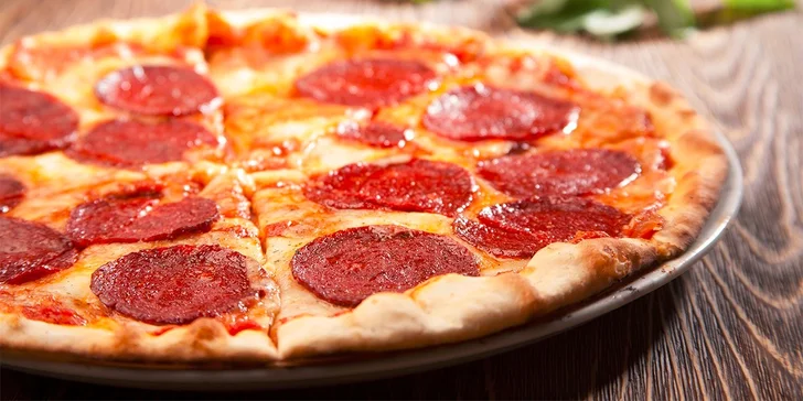 Pizza podľa vlastného výberu (až 17 druhov) v Casa Cuba