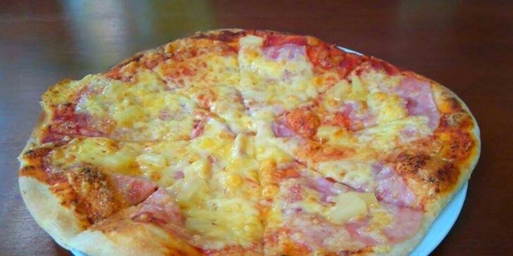 Pizza podľa vlastného výberu (až 17 druhov) v Casa Cuba