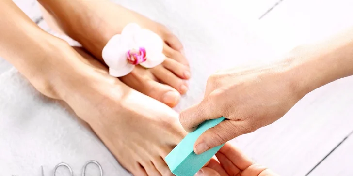 Klasická manikúra, japonská manikúra alebo permanentné Shellac lakovanie