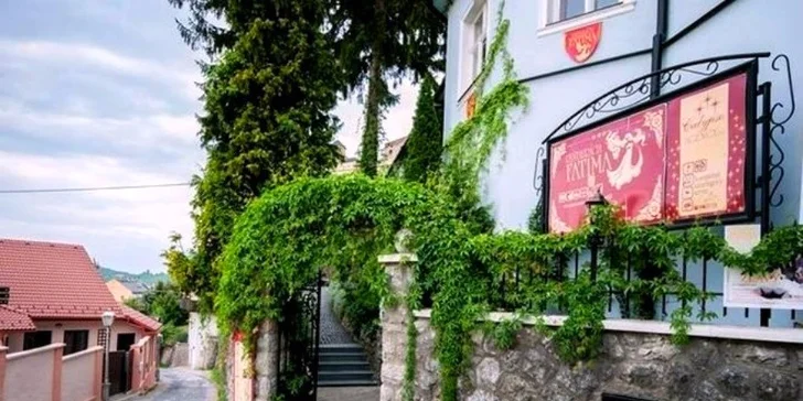 Vychýrené kačacie hody v Reštaurácii Fatima pod Trenčianskym hradom