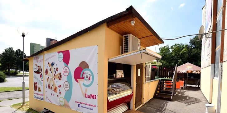 Výborná zmrzlina z čerstvého domáceho ovocia. Každý deň na výber až 20 druhov! Možnosť aj TAKE AWAY v maxi balení!