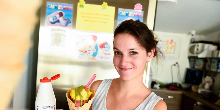 Výborná zmrzlina z čerstvého domáceho ovocia. Každý deň na výber až 20 druhov! Možnosť aj TAKE AWAY v maxi balení!
