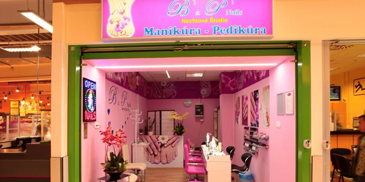 Prvotriedna manikúra a pedikúra, gel lak, gelové či akrylové nechty
