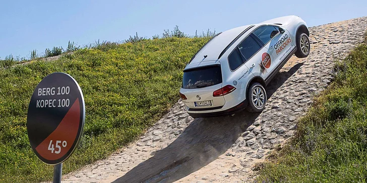 Vyskúšajte si úplne nový Volkswagen Touareg na jedinečnej offroadovej trati priamo v obrovskej automobilke Volkswagen