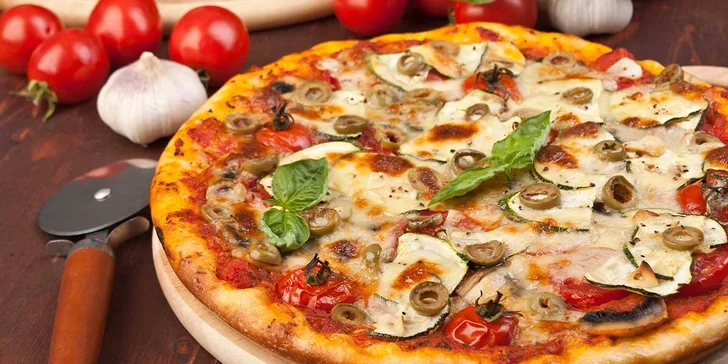 Pizza z pece alebo ripieni v reštaurácii Pizza na Rohu