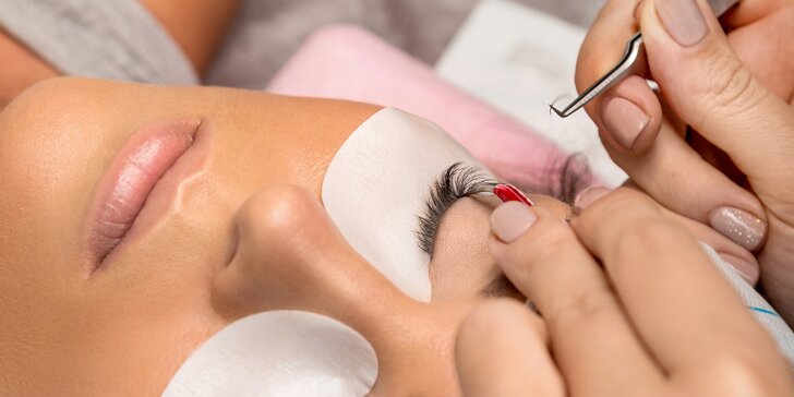 3D hodvábne mihalnice a úprava obočia v salóne Eyebrows by Sandra