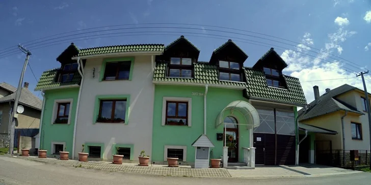 Pobyt až na 4 dni v Slovenskom raji vo Ville Mediasi, možnosť kúpania sa v Termal parku Vrbov, deti do 5 rokov ubytovanie ZDARMA