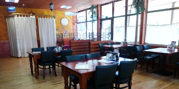 Kurací steak alebo hermelín s prílohou a dezertom pre dvoch