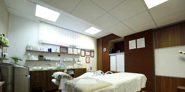 Krásne a pevné telo s kavitáciou, rádiofrekvenciou a endomasážou