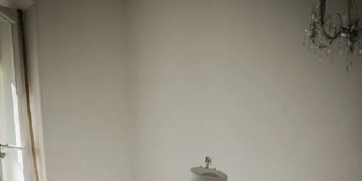 Mechanické čistenie pleti alebo redukcia vrások pomocou galvanizácie