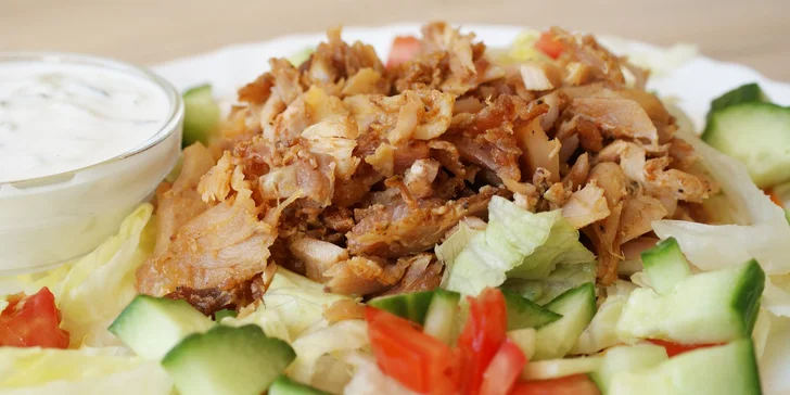 Originál kebab s teľacím mäsom v centre mesta! V pita žemli alebo tanier!