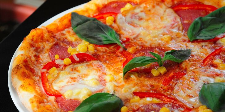 Pizza podľa vlastného výberu a paradajková polievka
