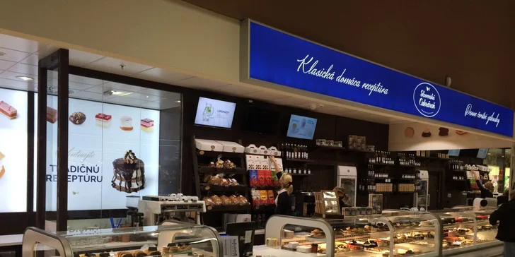Parížska višňa s espressom alebo cappuccinom