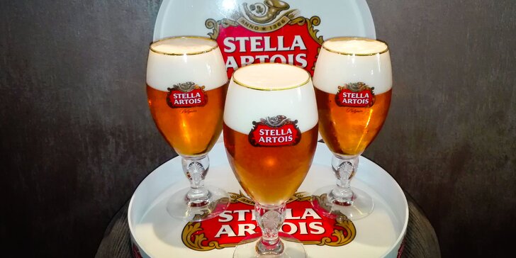 Pivo Stella Artois pre trojicu kamarátov