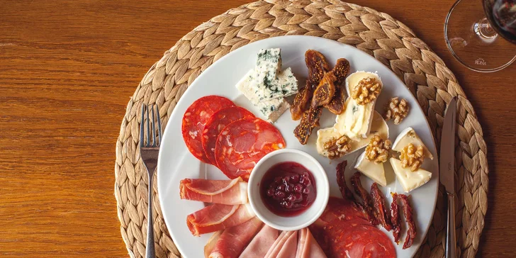 Ochutnávky juhoamerických, rakúskych, slovenských a aj moravských vín v Hoteli Max Inn