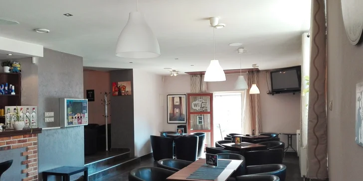 Pivo Stella Artois pre trojicu kamarátov