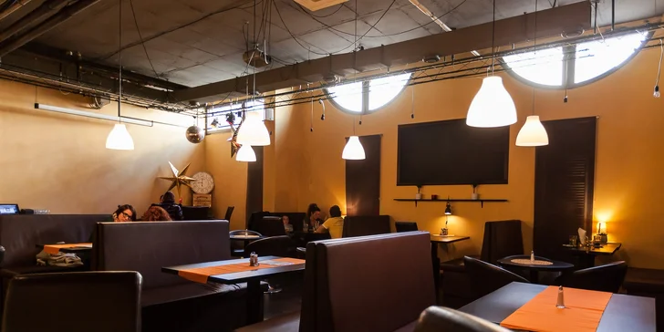 Skvelé a obľúbené burgre v Black Out Bare. Aj pre vegetariánov!