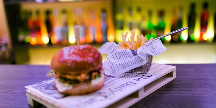 Obľúbený írsky burger je späť! MONTRY JACK CHEESE BURGER s hranolčekmi