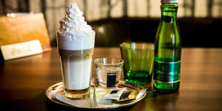 Café latte podľa výberu, Café latte Baileys alebo čokoládová káva v Unique café