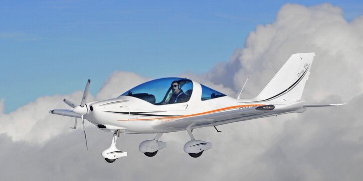 Zážitkový let lietadlom STING S4 - atraktívny darček k rôznym príležitostiam!