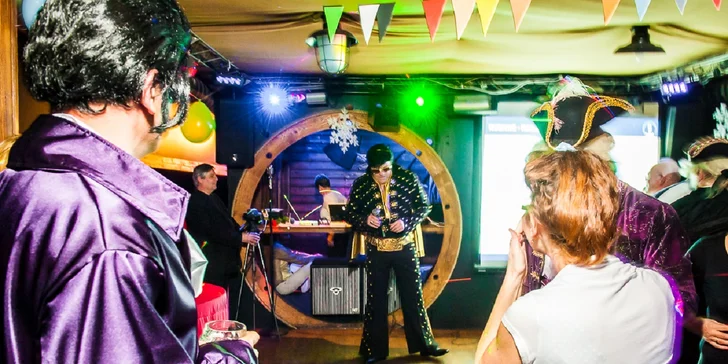 Silvestrovská party na na lodi! Žúr na Dunaji aj s DJom, barom a občerstvením!