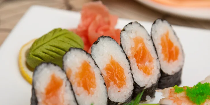 Výborný SUSHI set aj s ostrokyslou polievkou a koláčikom šťastia v OC Eurovea!