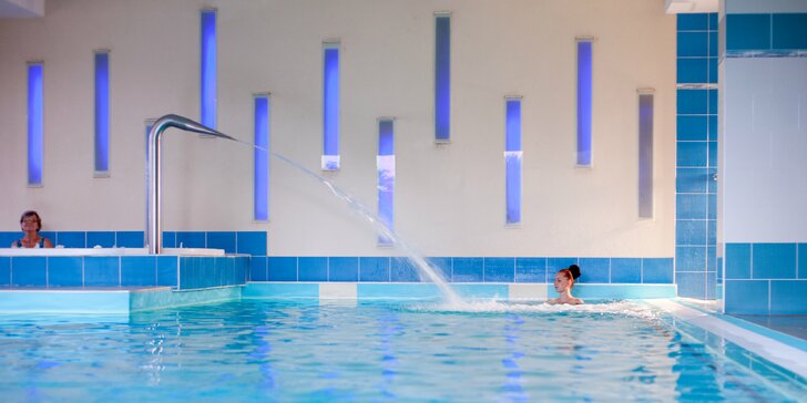 Zimný relaxačný 6-dňový pobyt s neobmedzeným bazénom, vírivkou a možnosťou liečebných procedúr v Dudinciach