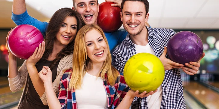 1 hodina zábavy na bowlingu pre celú rodinu i partiu alebo klubová karta plná výhod